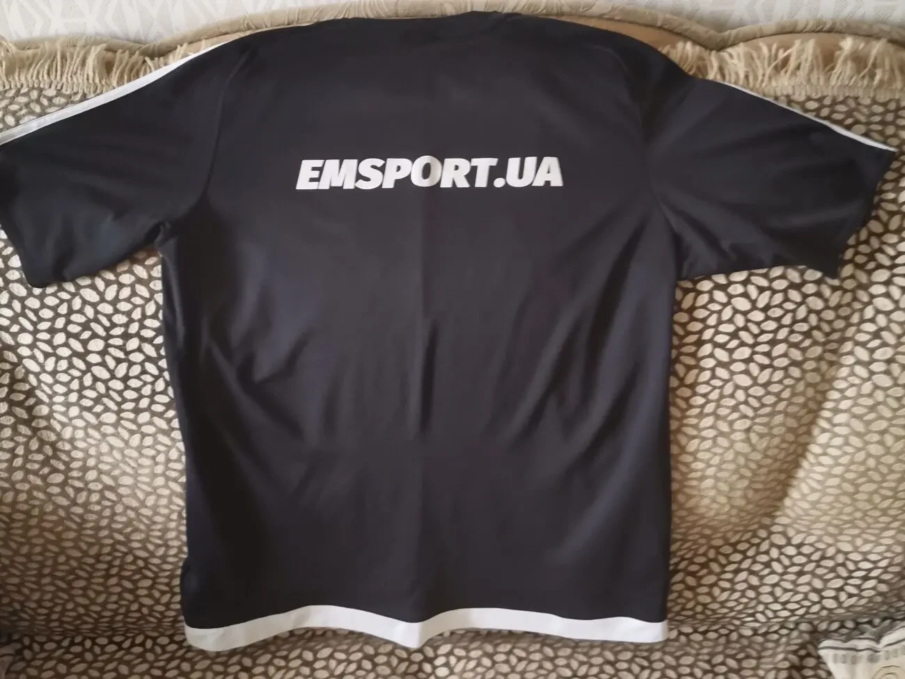 Футбольна форма (футболка, шорти і гетри) adidas. Розмір L 3