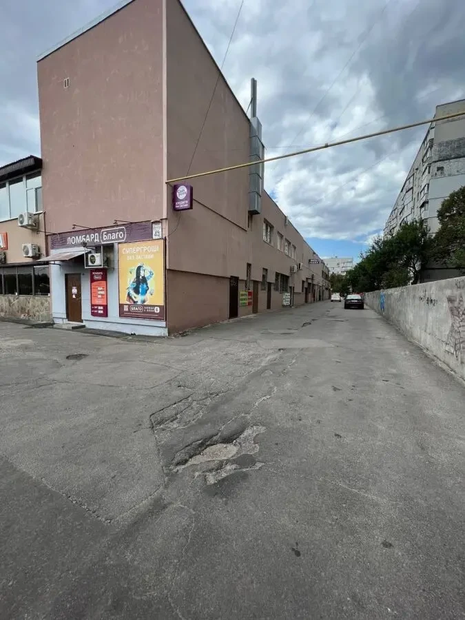 Сдам помещение 14м2 Салтовка - всегда был ломбард, любая деятельность 7