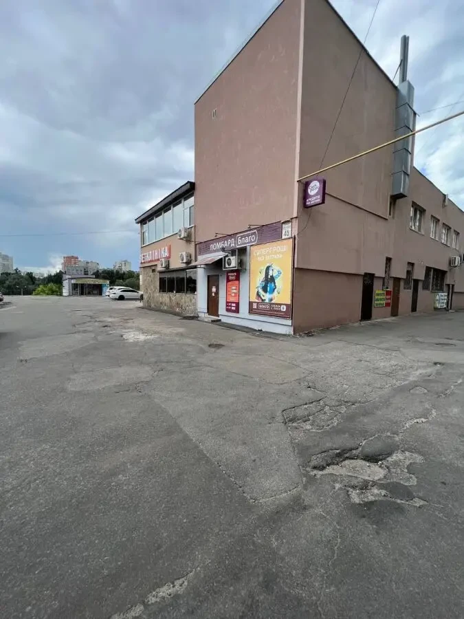 Сдам помещение 14м2 Салтовка - всегда был ломбард, любая деятельность 8