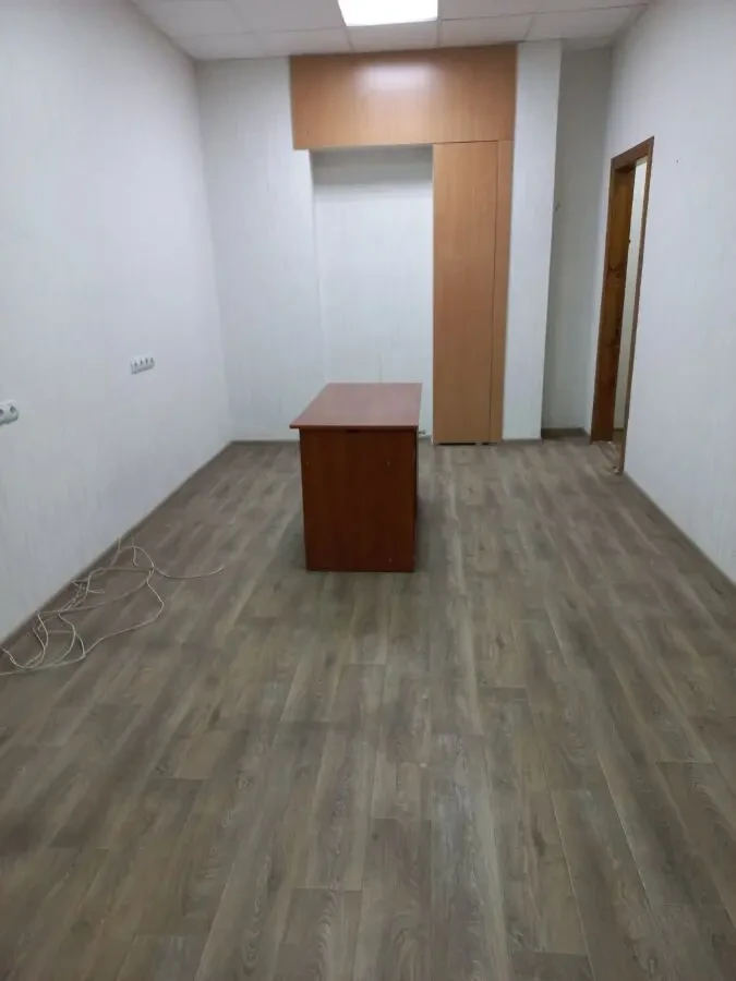 Сдам два офиса рядом можно как один с кабинетом руководителя. 2