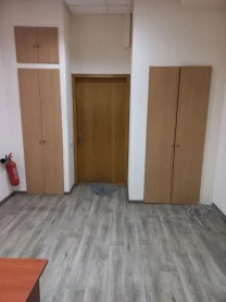 Сдам два офиса рядом можно как один с кабинетом руководителя.