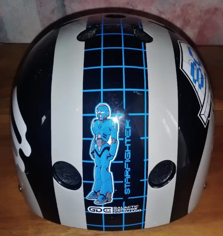 Дитячий захисний шолом Starfighter