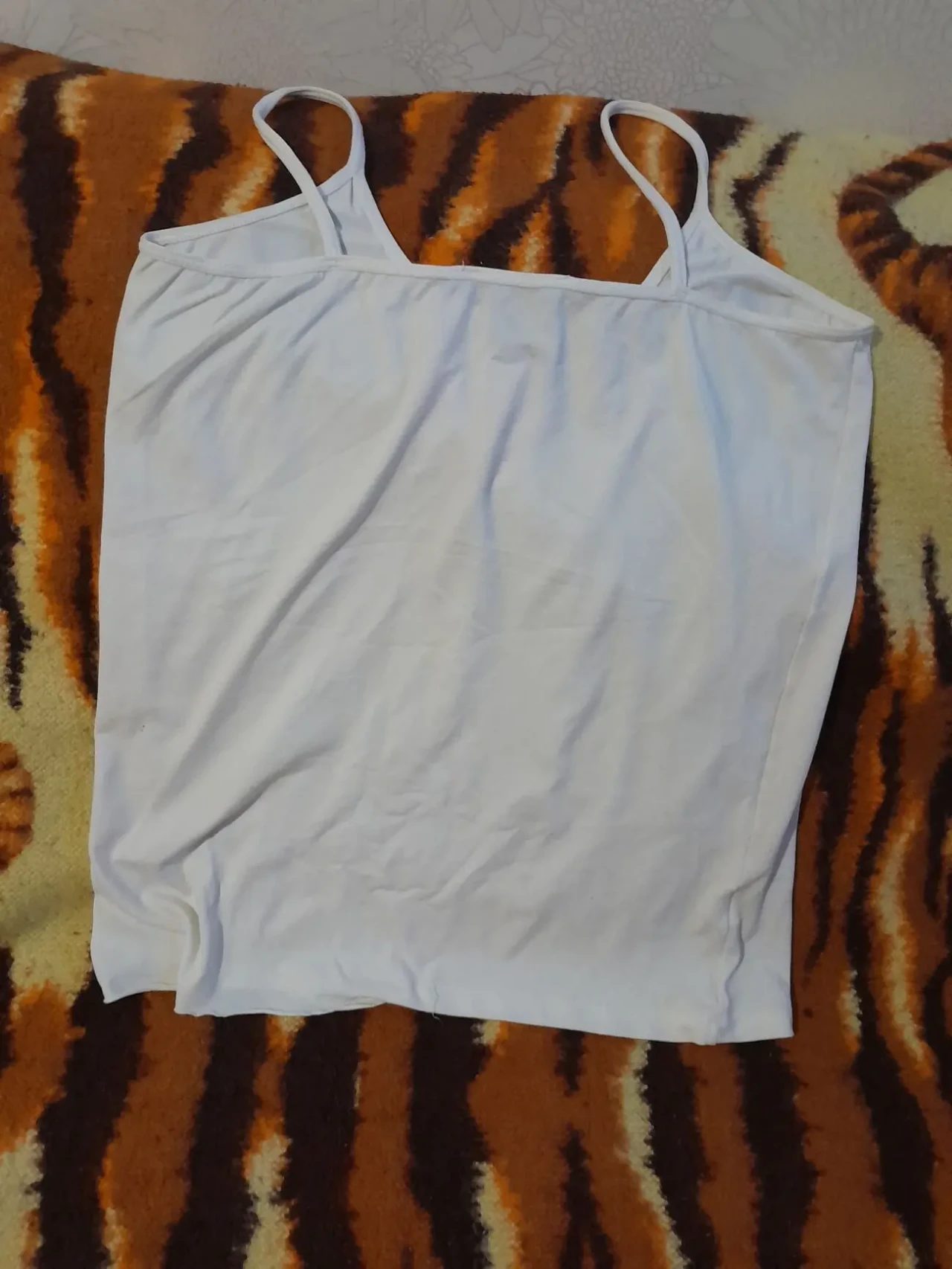 Красивая белая майка. Марроко 3