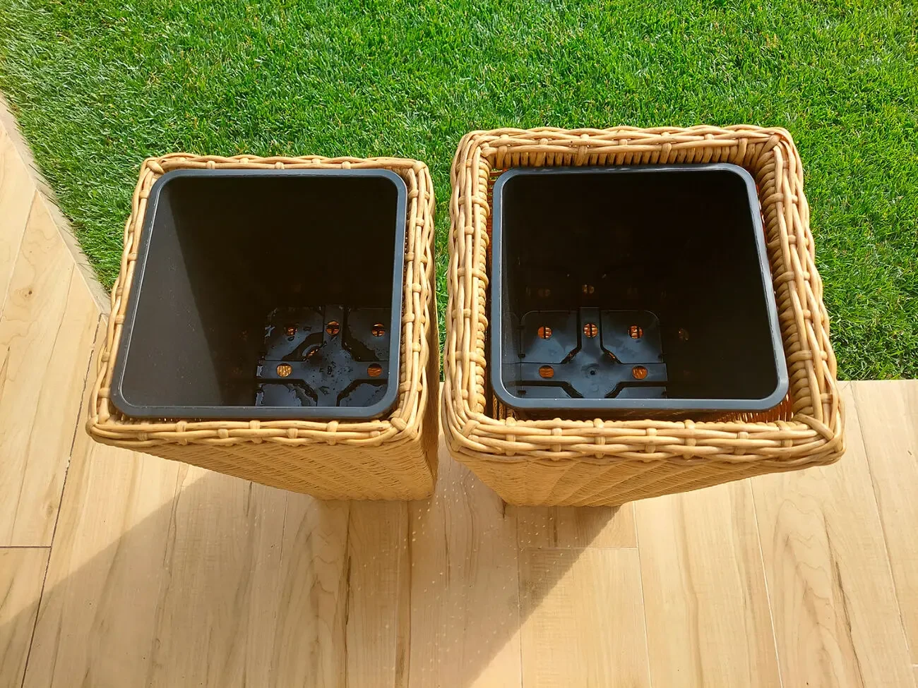 Колекція каркасних кашпо зі штучного ротанга. 4