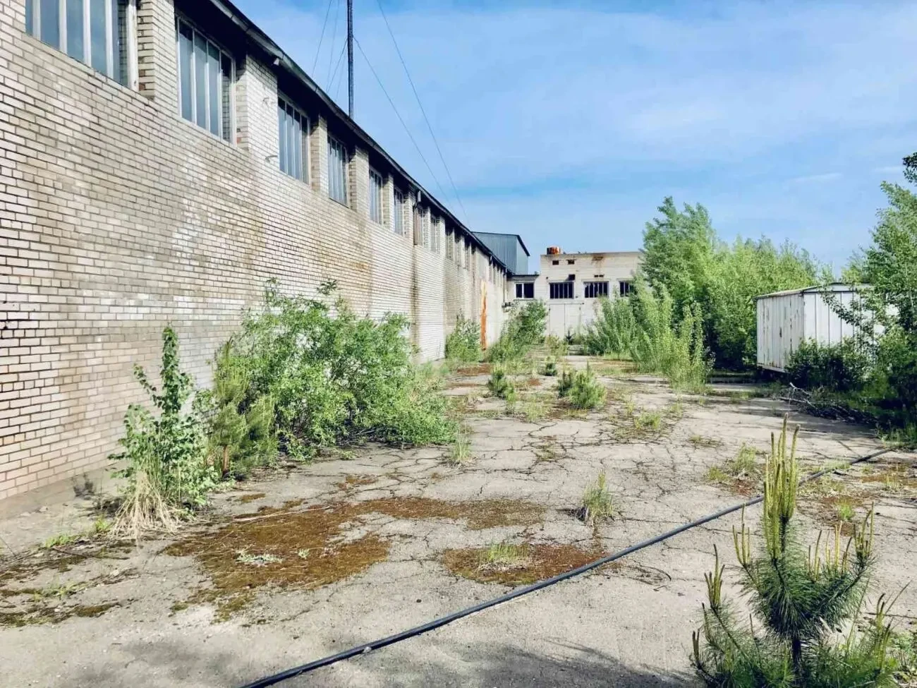 Продам имущественный комплекс, 11га земли, 3000кв.помещений, Макаров 9