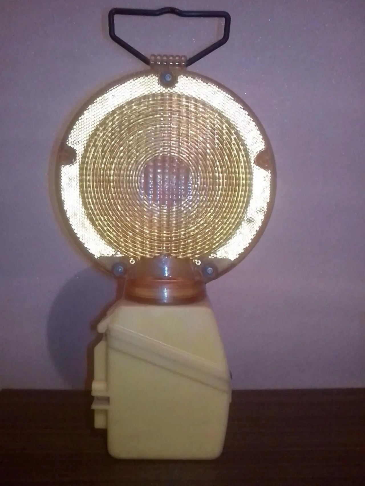 Аварійний маяк 3