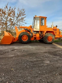 Фронтальный погрузчик 2017год