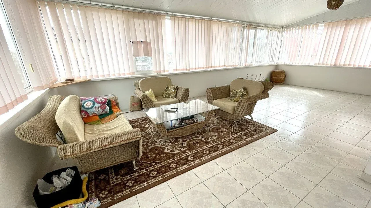 Продам большой красивый дом у моря 10