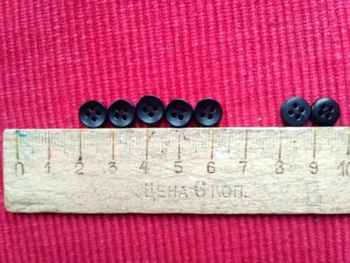 Пуговицы мини черные 7 шт, д 8 мм 2