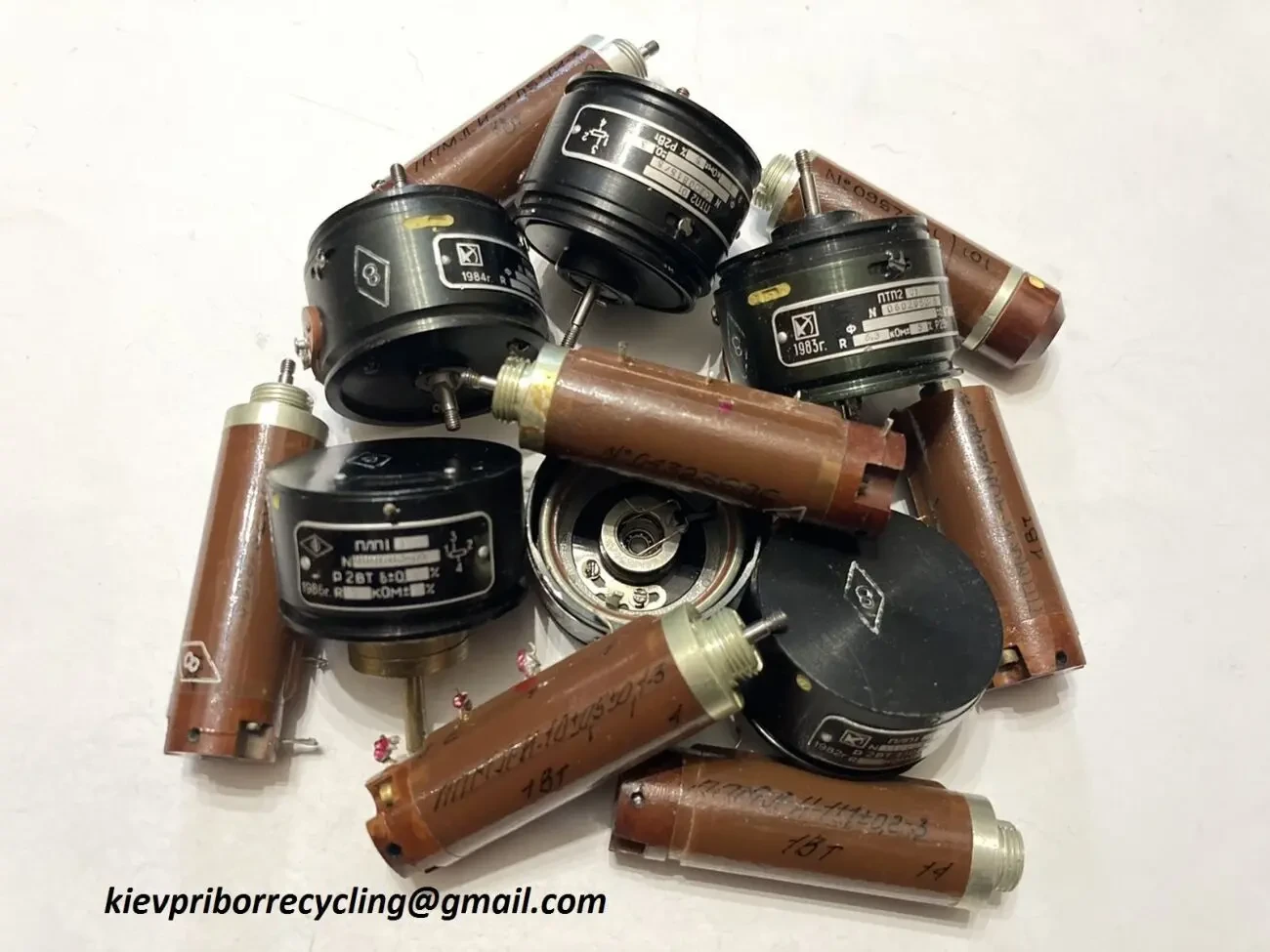 Куплю потенциометры, резисторы, измерительные приборы и аппаратуру