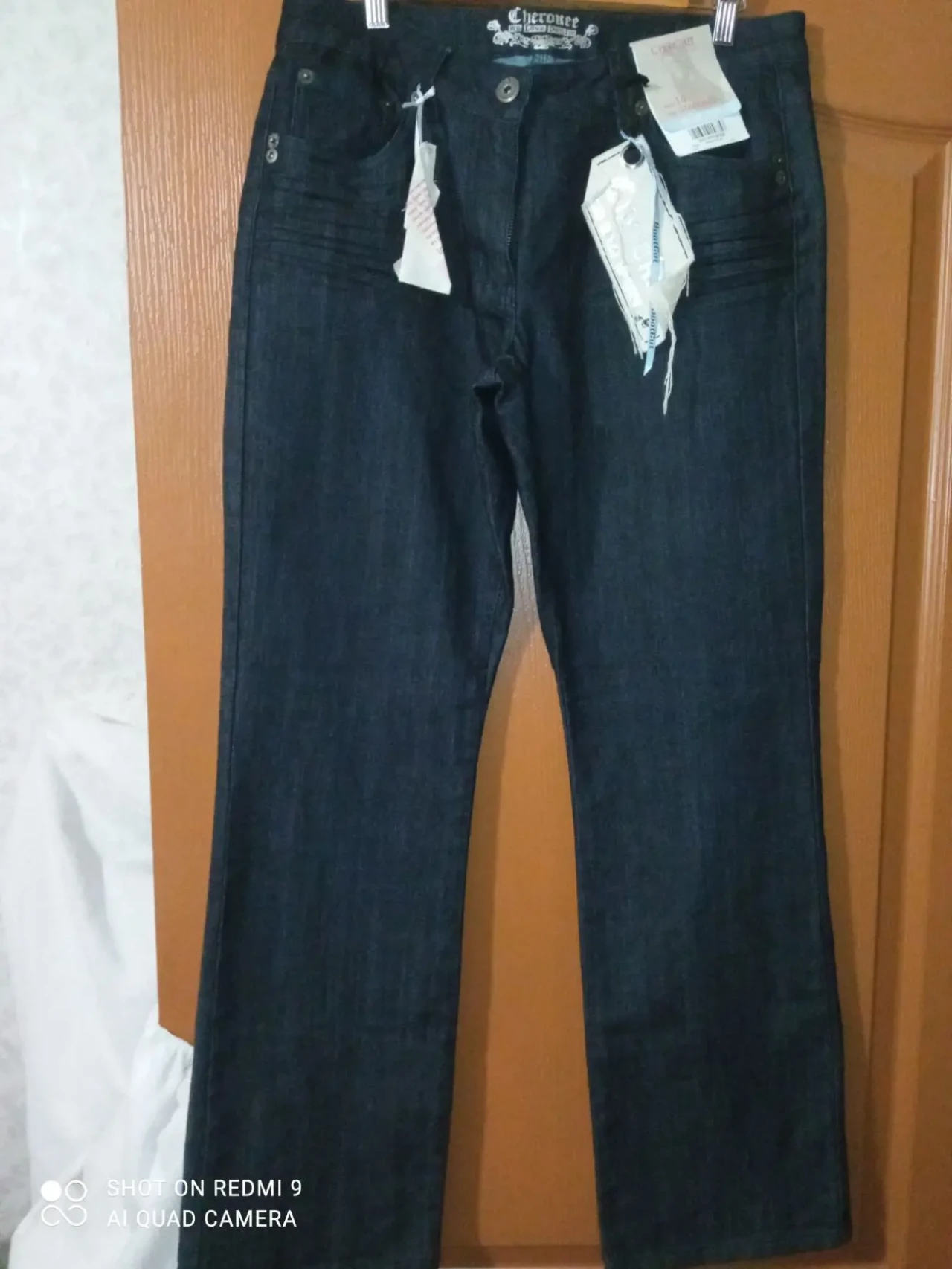 Классические женские джинсы р. 50 Cherokee