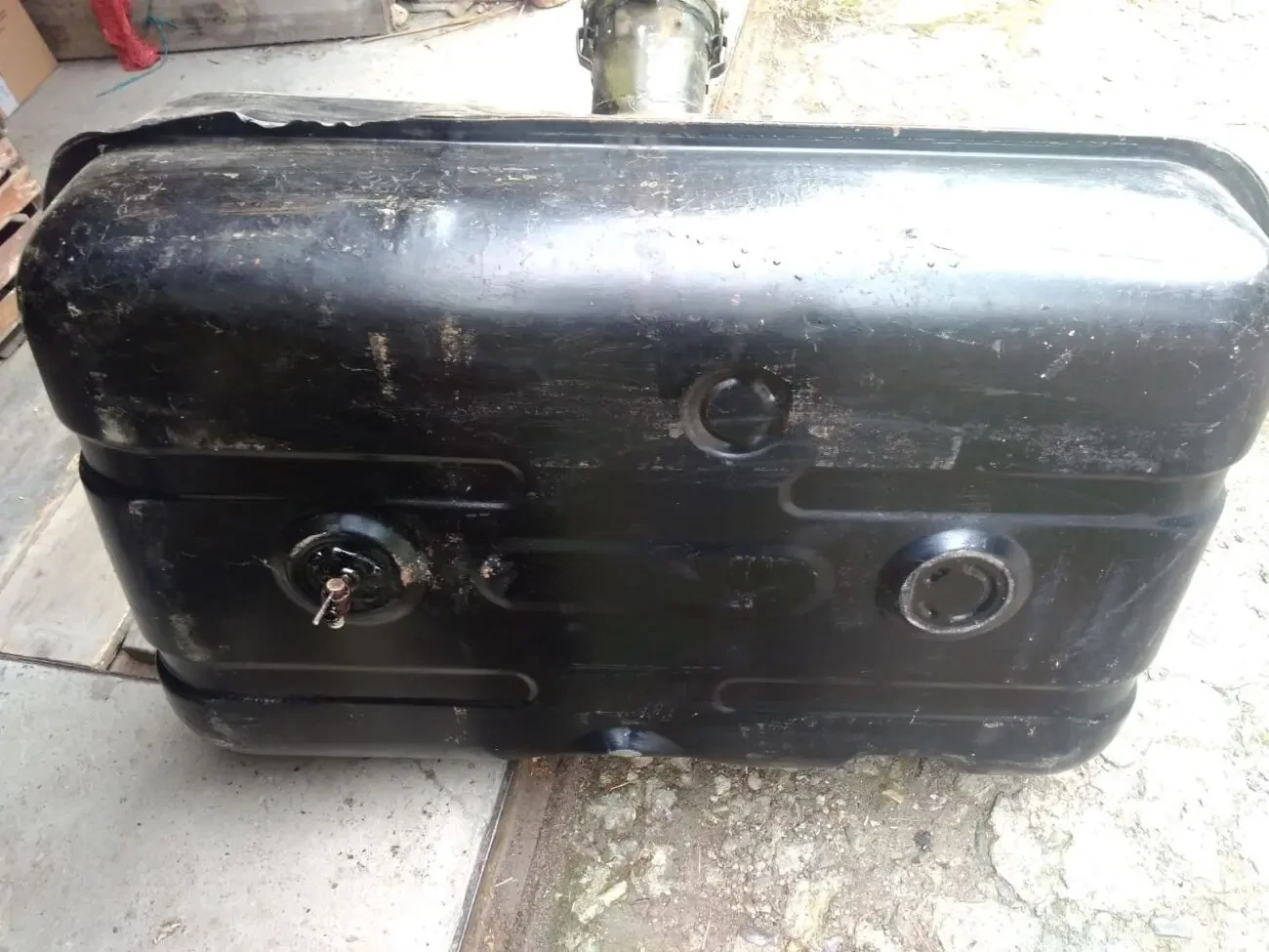 Продам паливний бак зіл-130 в гарному стані 2