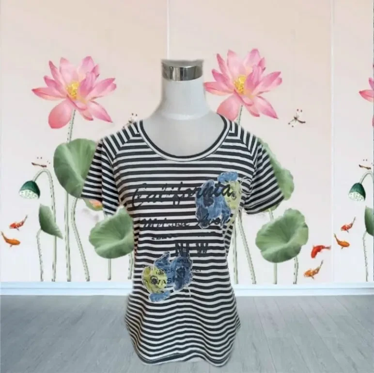 Красивая женская футболка полоска Германия 46-48 2