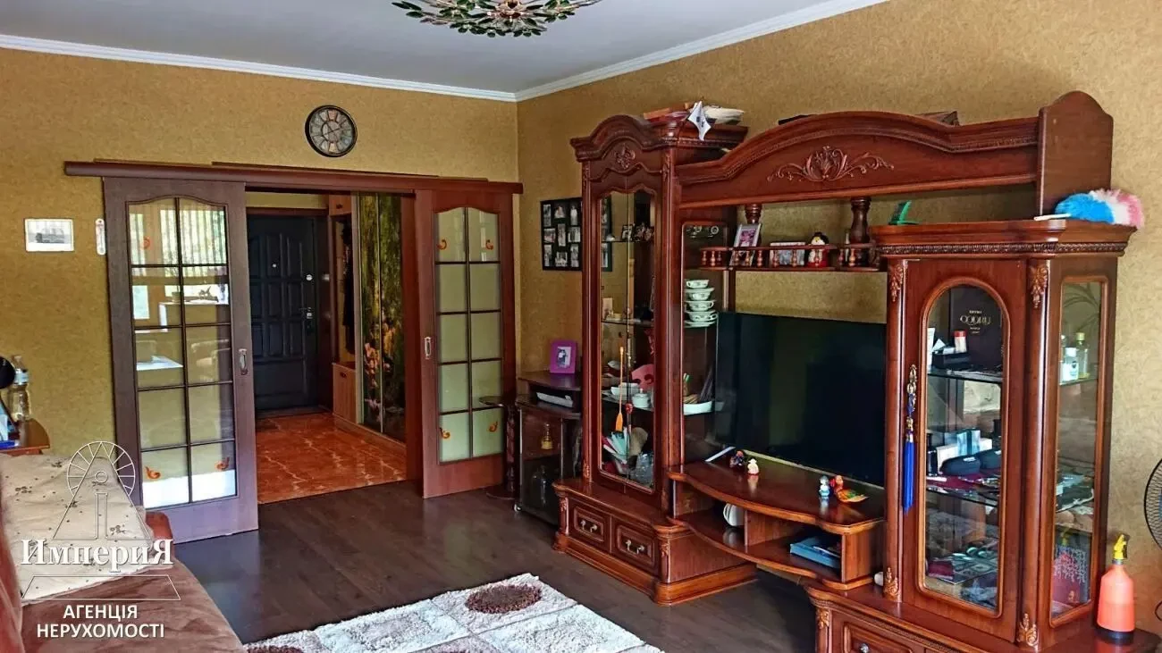 Продам 3-Х с ремонтом мебелью и техникой в элитном доме на Вокзальной