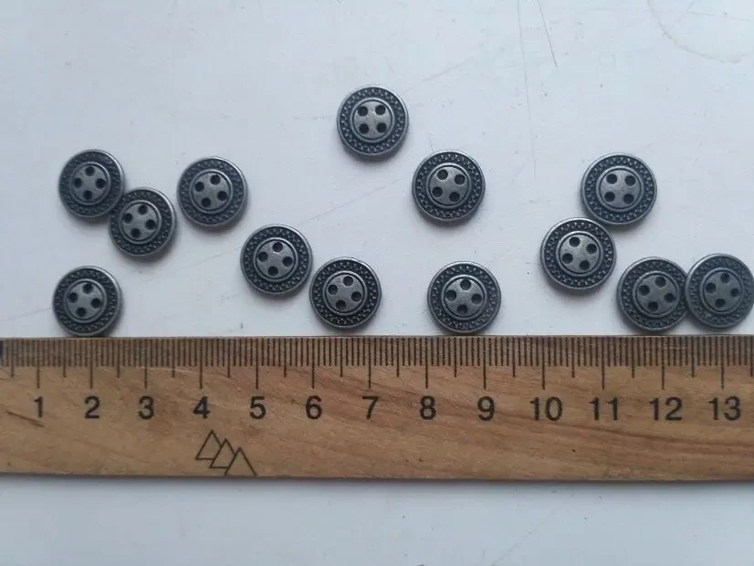 Пуговицы белый металл под серебро с ободком 13 штук Диаметр12 мм