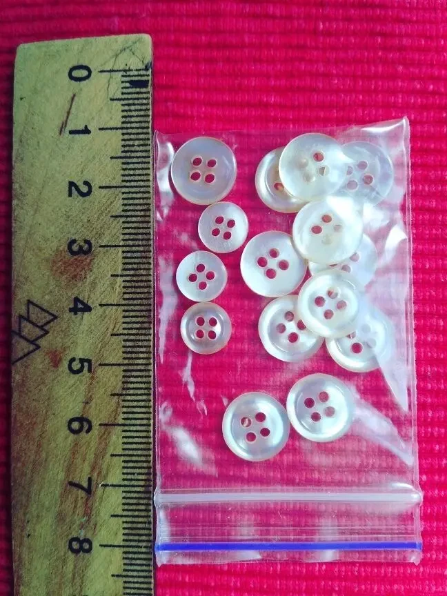 Набор для творчества пуговицы белые с перламутром набор15 шт 3