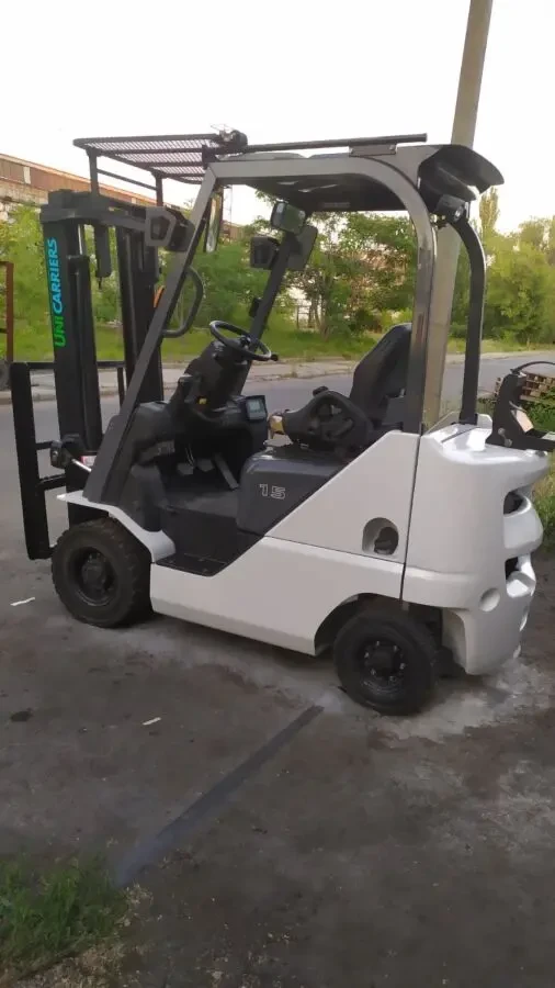 Вилочный погрузчик Nissan UniCarriers 2
