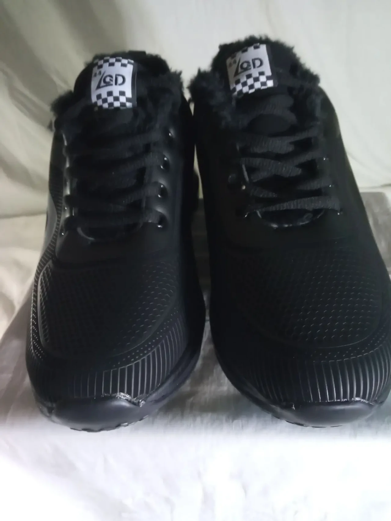 Утепленные мужские кроссовки новые 3