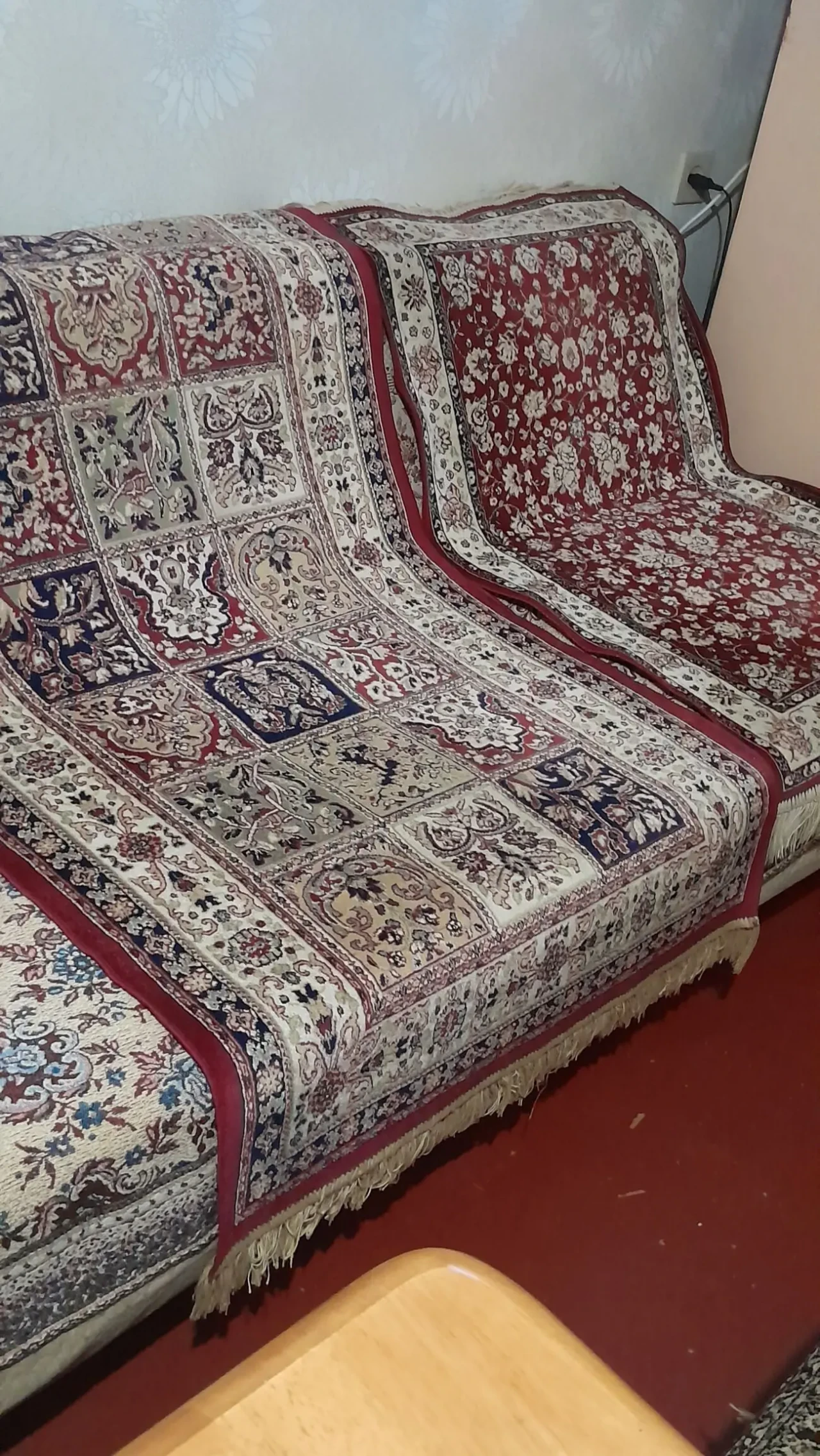 Красивый коврик на кресло,диван. Бельгия 9