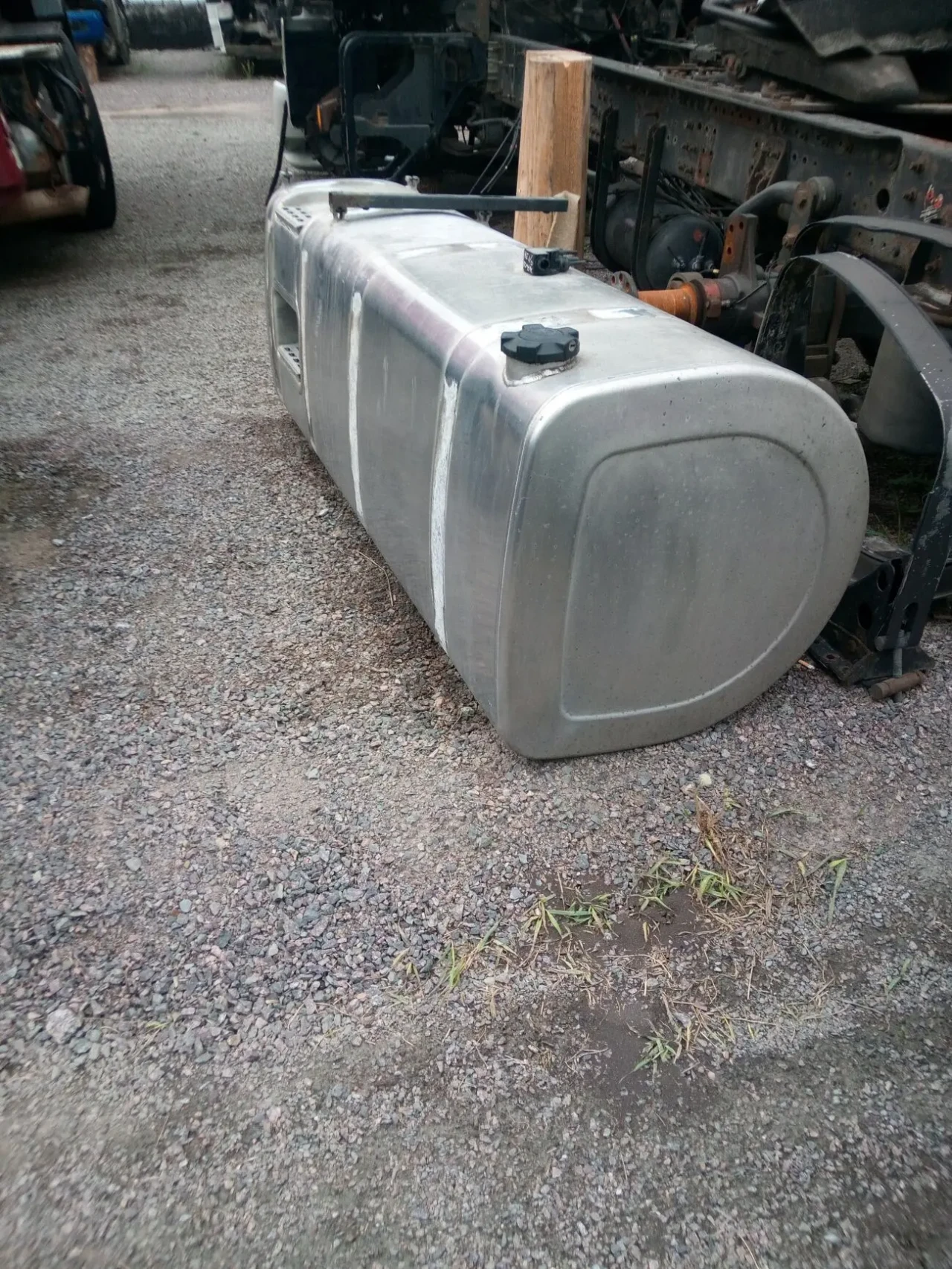 бак  палевний / запчастини  Даф,Ман, 5