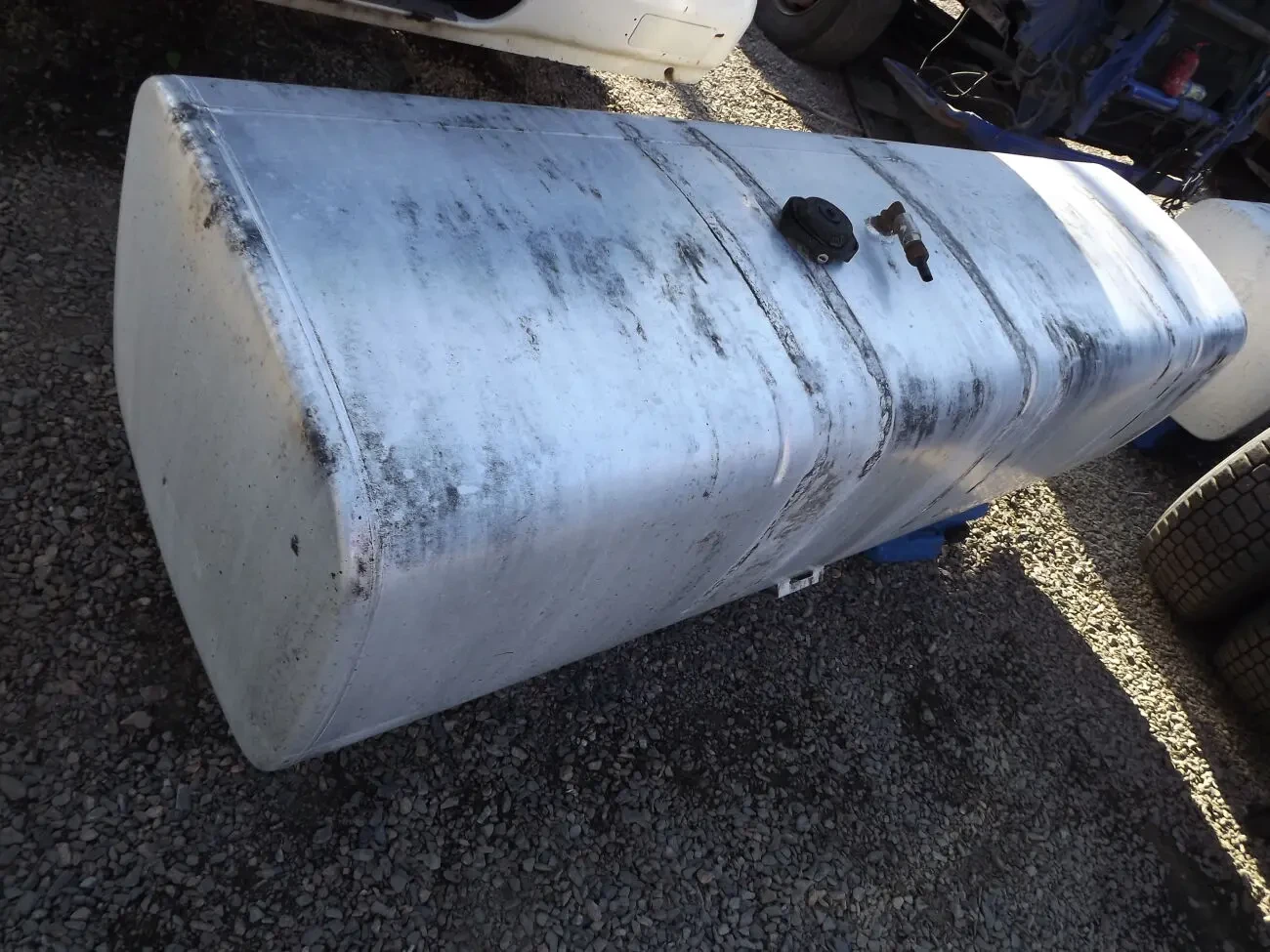 бак  палевний / запчастини  Даф,Ман, 2