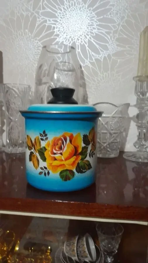 Красивая кружка-кастрюлька с крышкой. Ретро.Новая