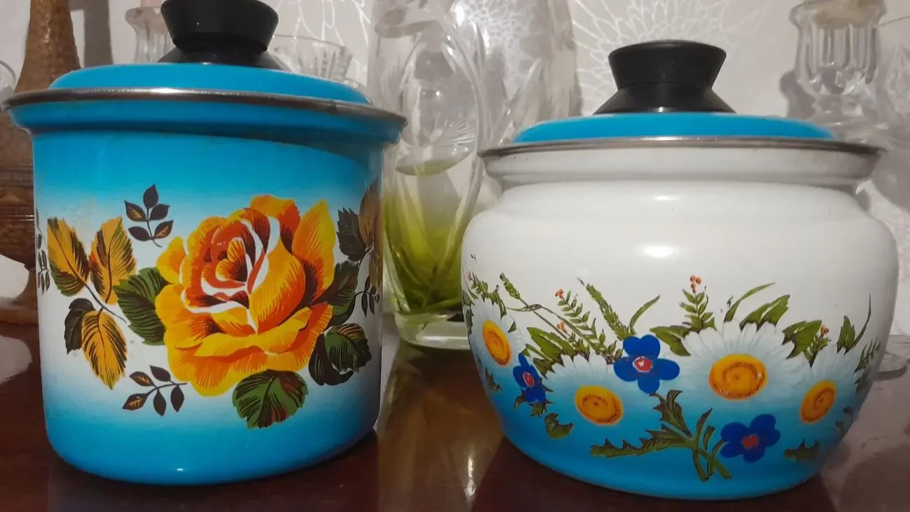 Красивая кружка-кастрюлька с крышкой. Ретро.Новая 3