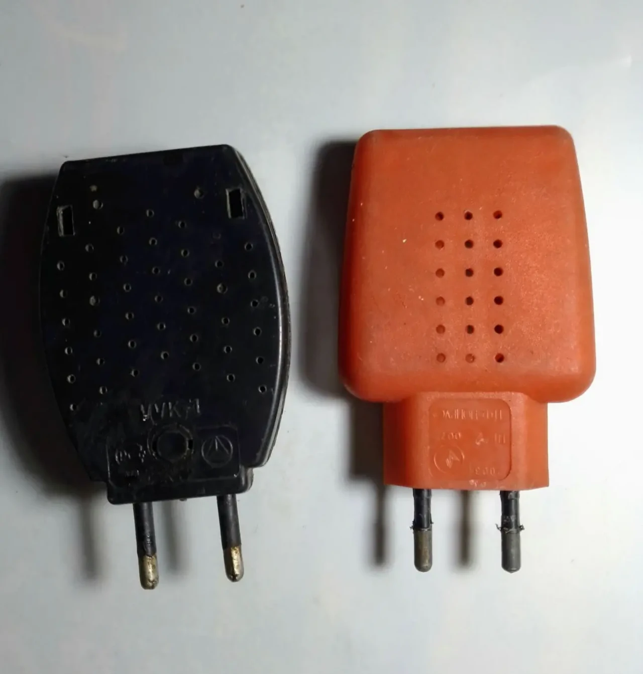 Фумигатор под пластины от насекомых, 2 вида, торг 7