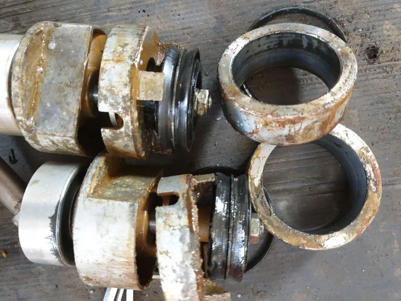 Куплю пневмораспределители марки у71-22а, у71-24 в любом состоянии 4