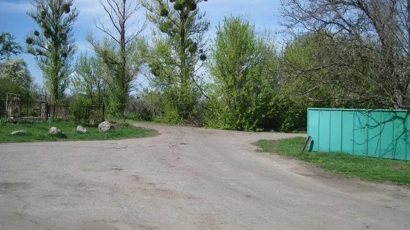 продам участок під забудову сМежове 10