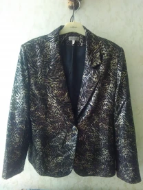 Новый женский пиджак - 3 DVD диска с фильмами в подарок.