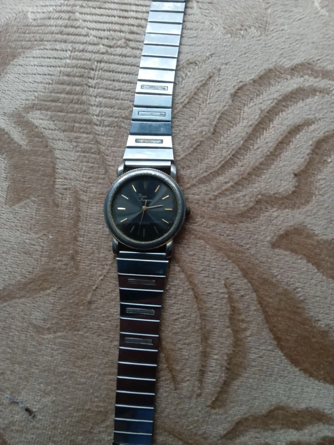 Наручний годинник