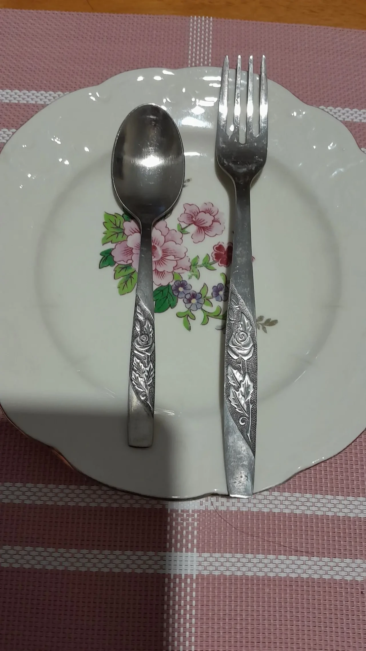 Красивая вилка из нержавейки с розочкой. Новая. Ретро 7