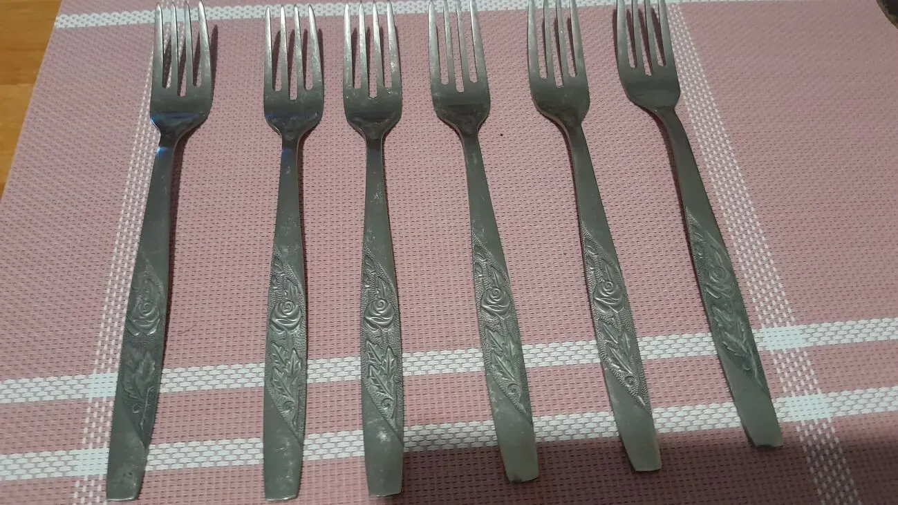 Красивая вилка из нержавейки с розочкой. Новая. Ретро 4