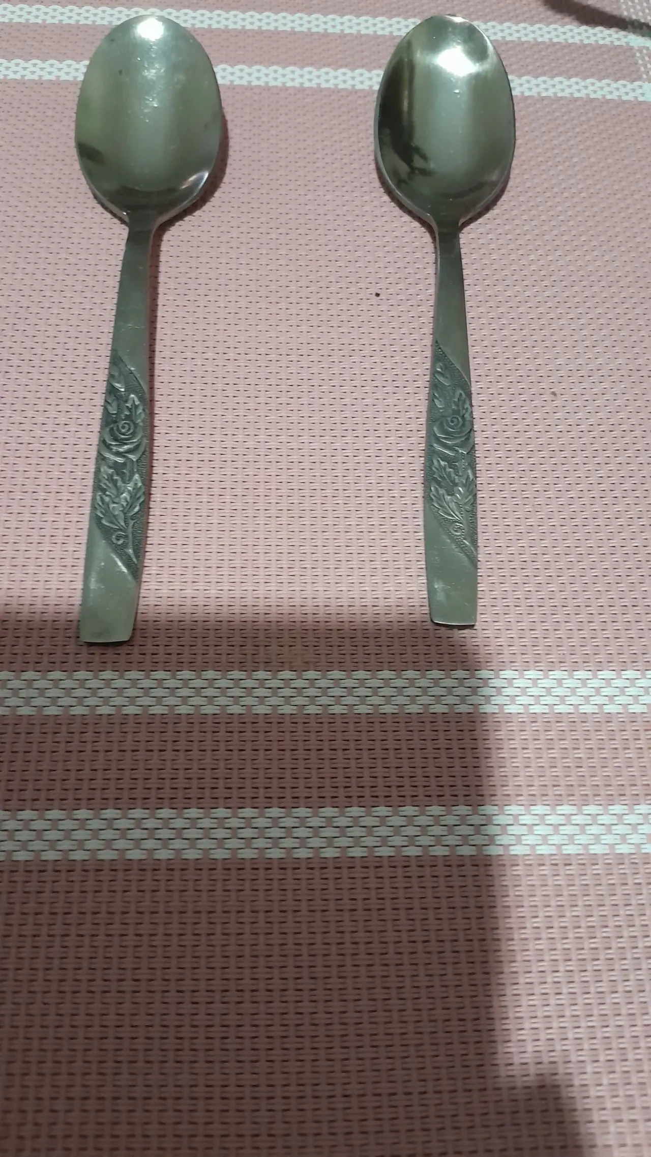 Красивые чайные ложки из нержавейки с розочкой. Новые. Ретро 3