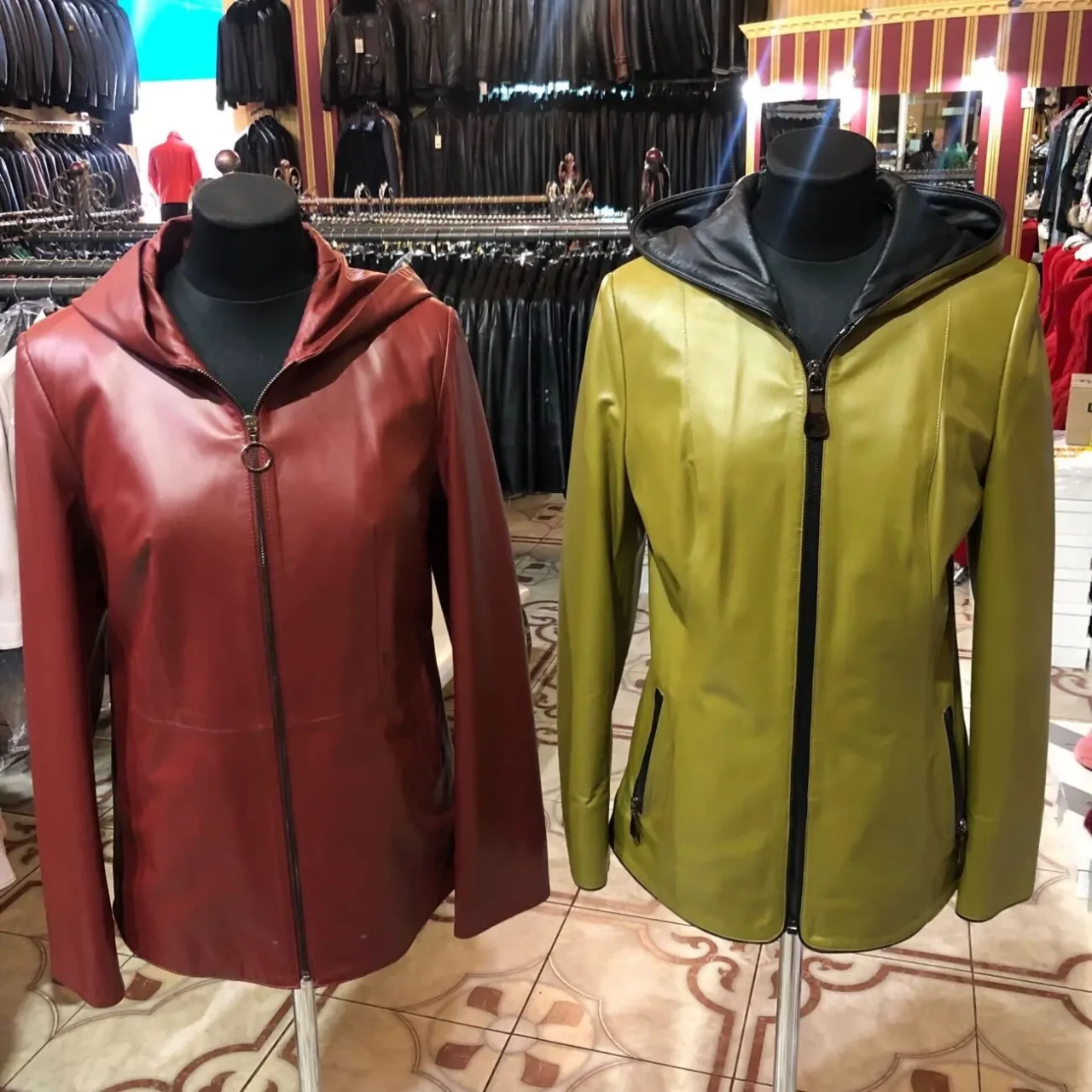 Шкірянки лайка капюшон,є різні кольори