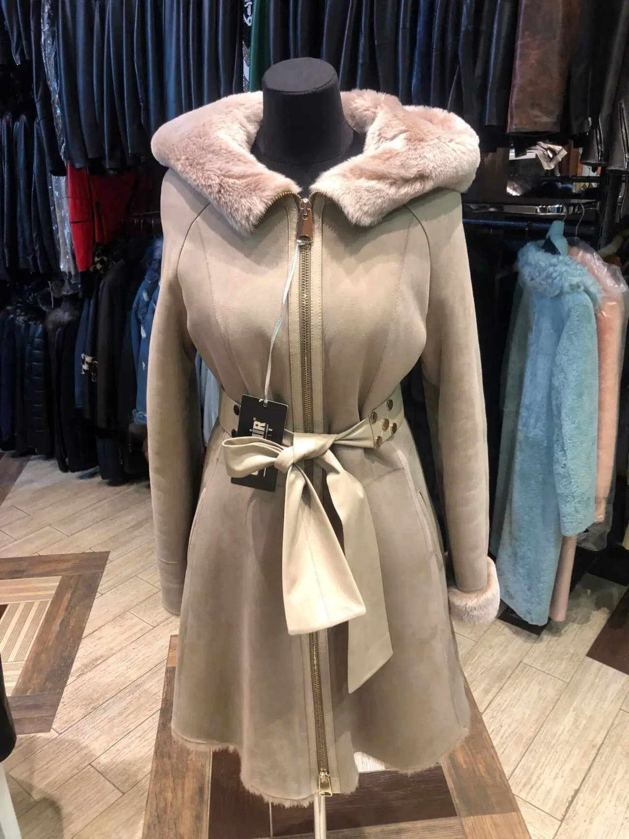 Акція!Світлі жіночі дублянки 4