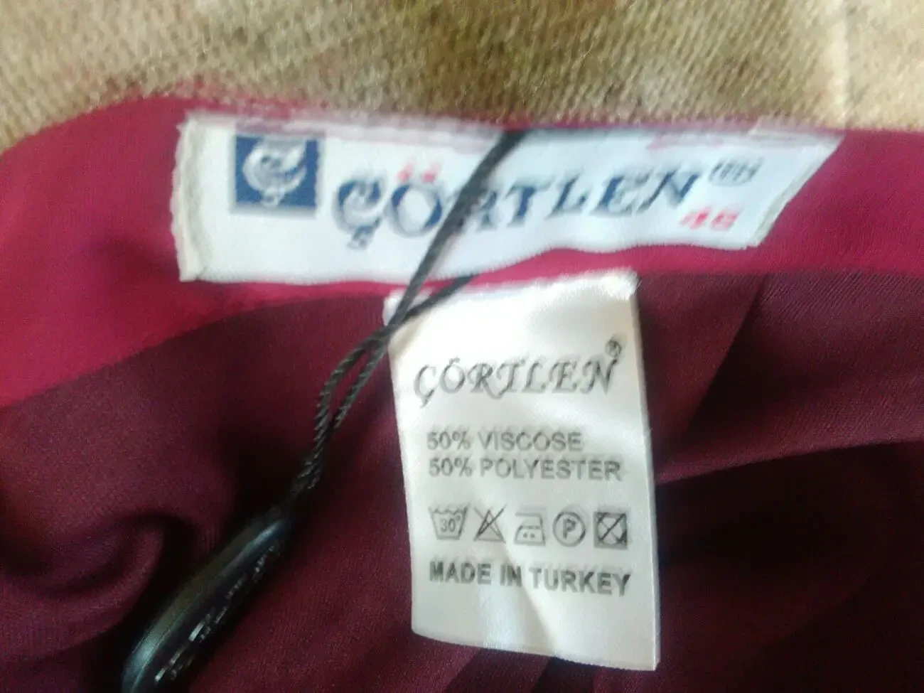 Новая бордовая юбка-3 dvd диска с записями фильмов в подарок. 6