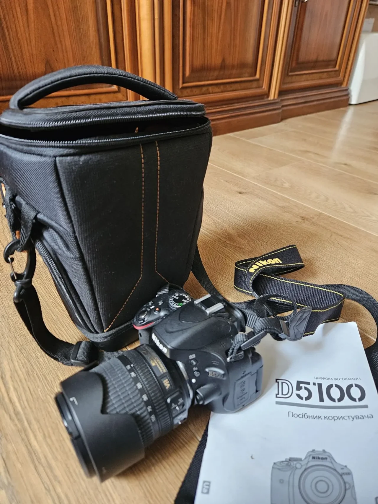 Nikon D5100 в стані нового. 4