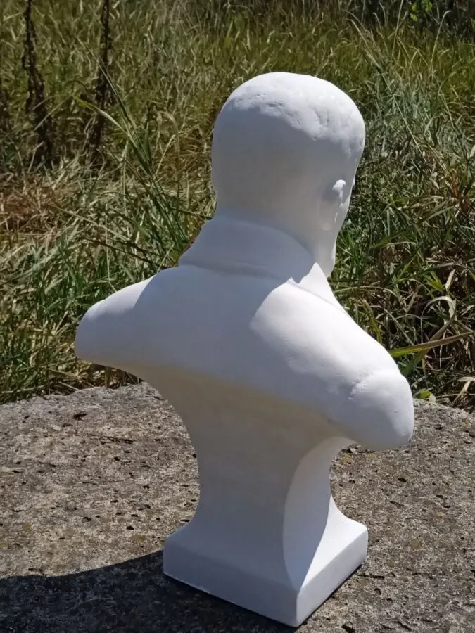 Шевченко скульптура бюст 3