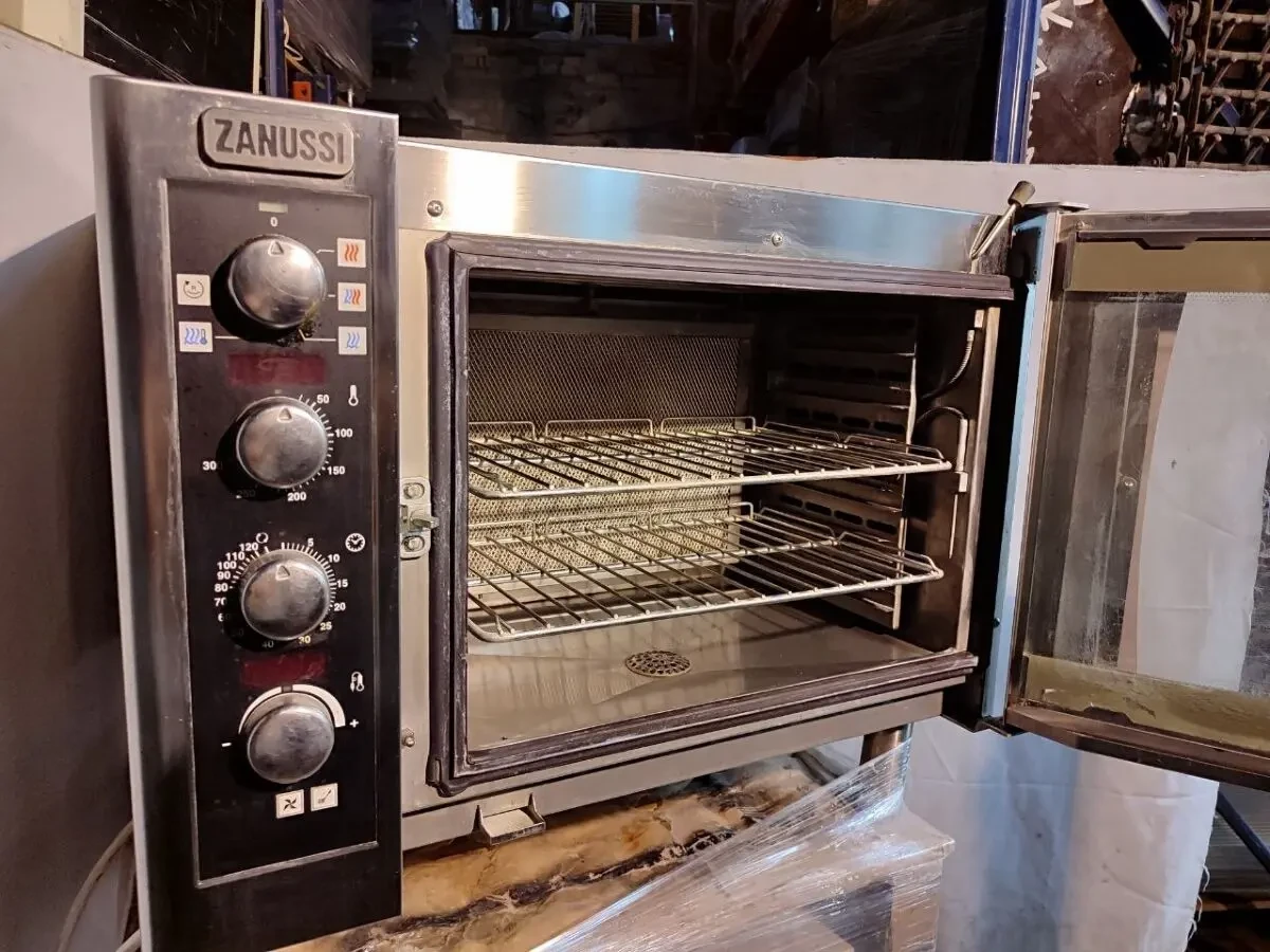 Пароконвекційна піч Zanussi 6ур 2