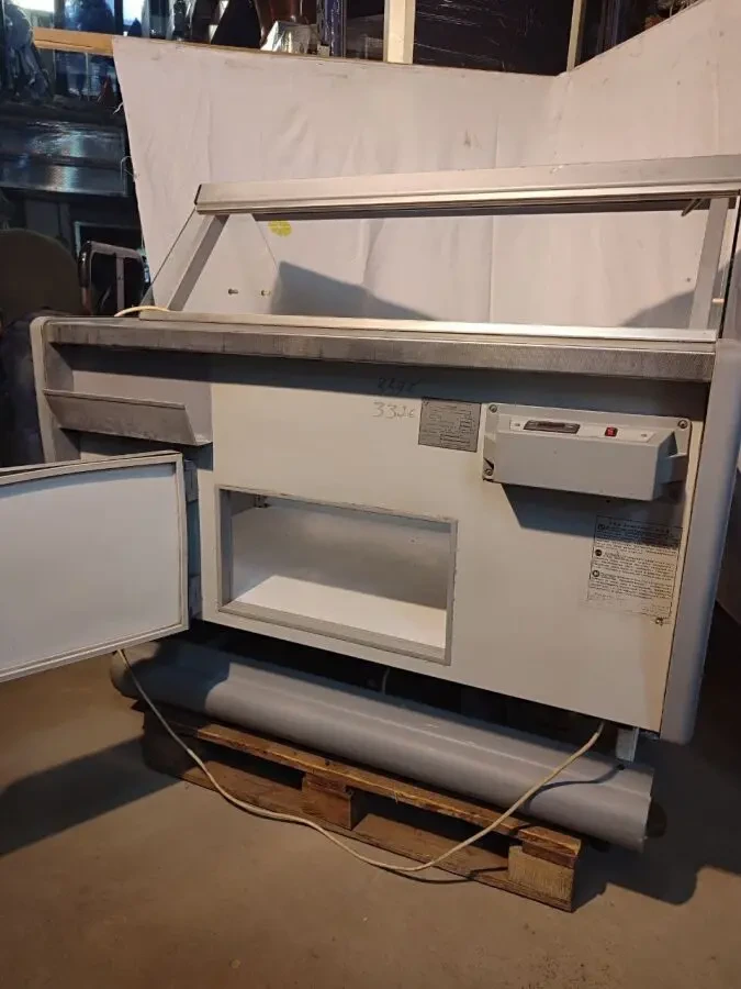 Гастрономічна холодильна вітрина 2