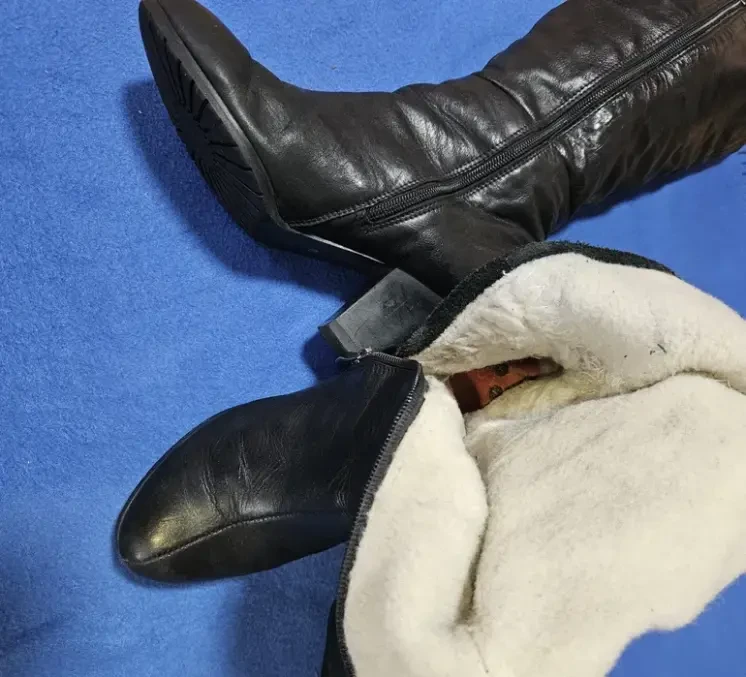 Зимові кожані чоботи на хутрі. 4