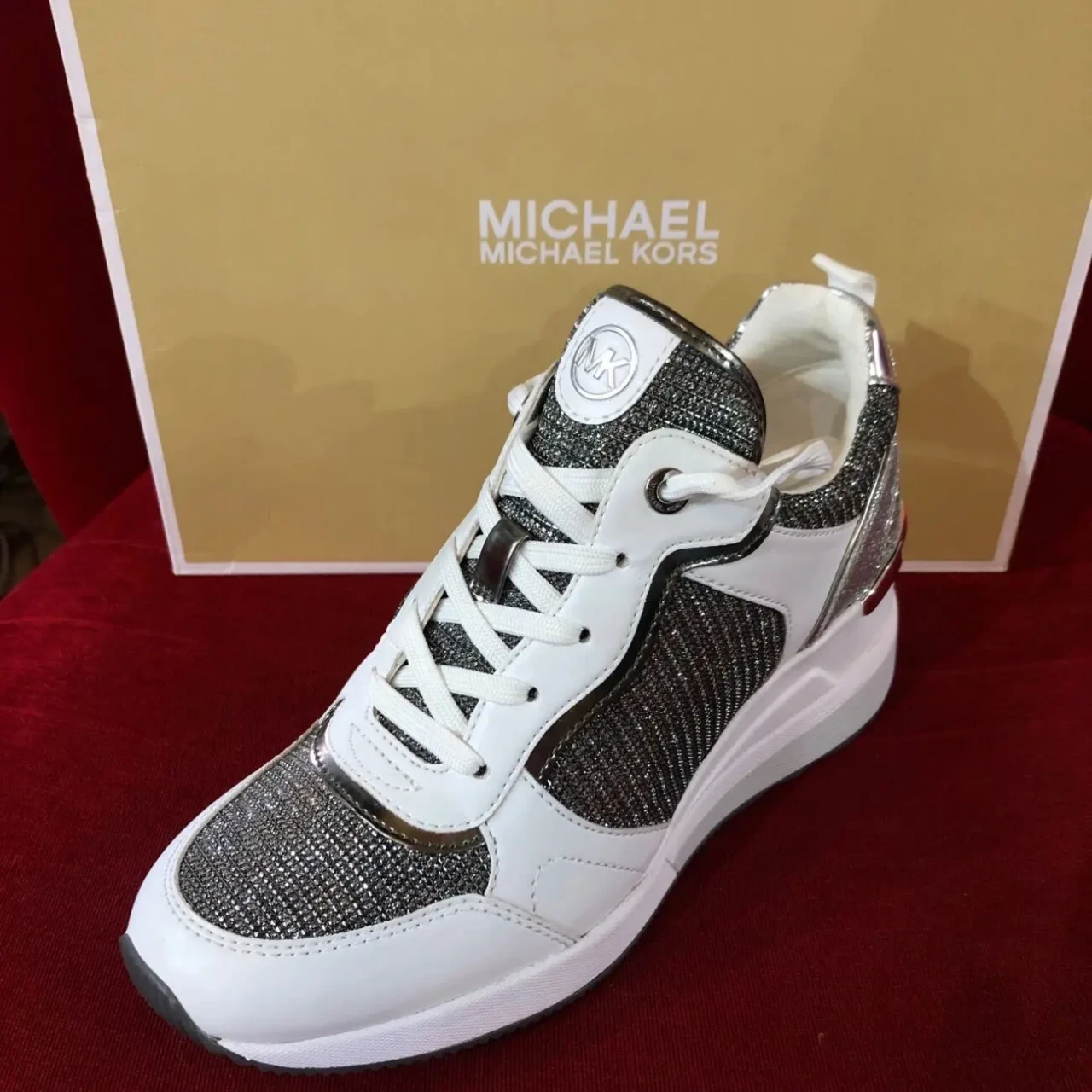 Кросівки жіночі Michael Kors 5