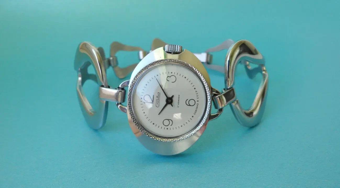 НОВЫЕ, женские часы, механические, Слава-1601, СССР 80-х 2