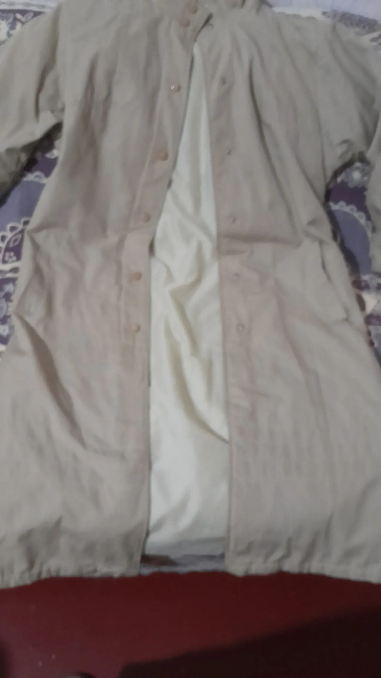 Классический светло-кофейный плащ, на подкладке, на кнопках 6