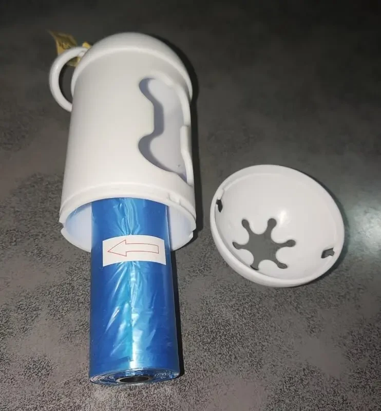 Диспенсер с мусорными пакетами для собак 6