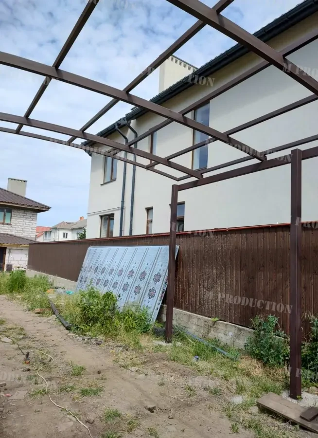 Обшивка поликарбонатом навесов 4