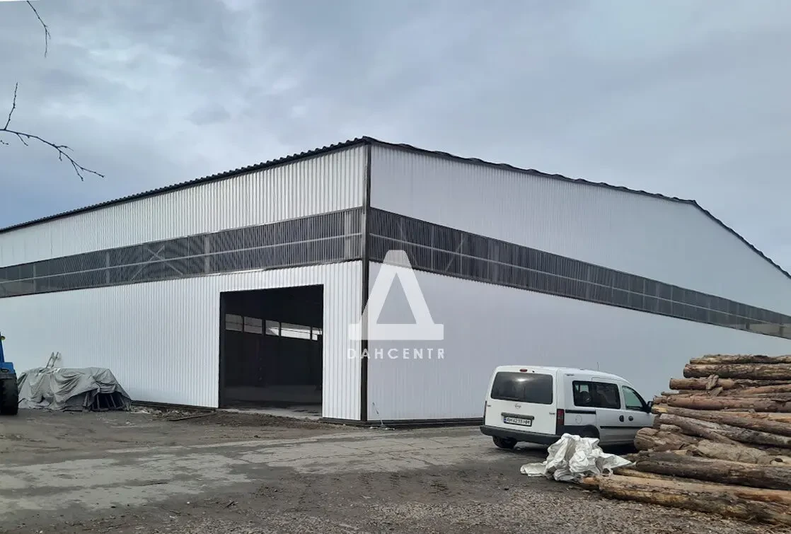 Тепла будівля 24х54х6 обшита сендвіч панелями під замовлення