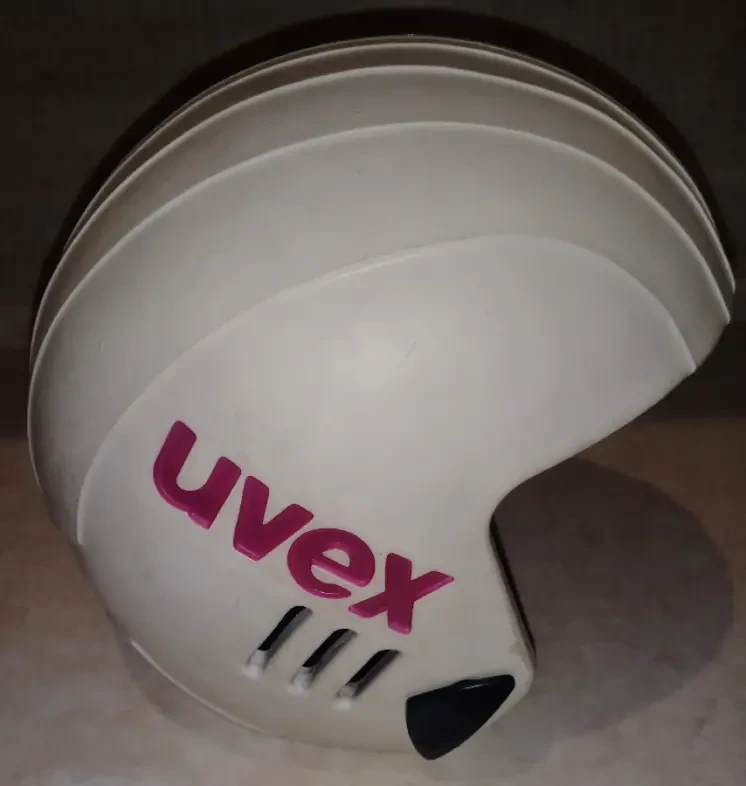 Дитячий захисний, універсальний шолом Uvex